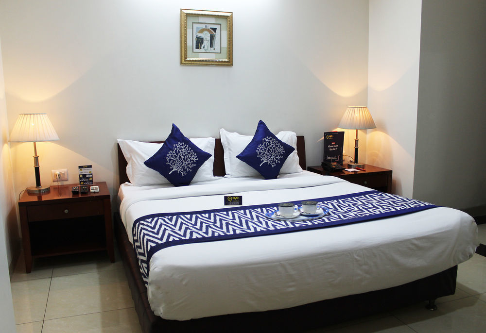 Oyo Premium Kaushambi Hotel Indirapuram Exterior foto